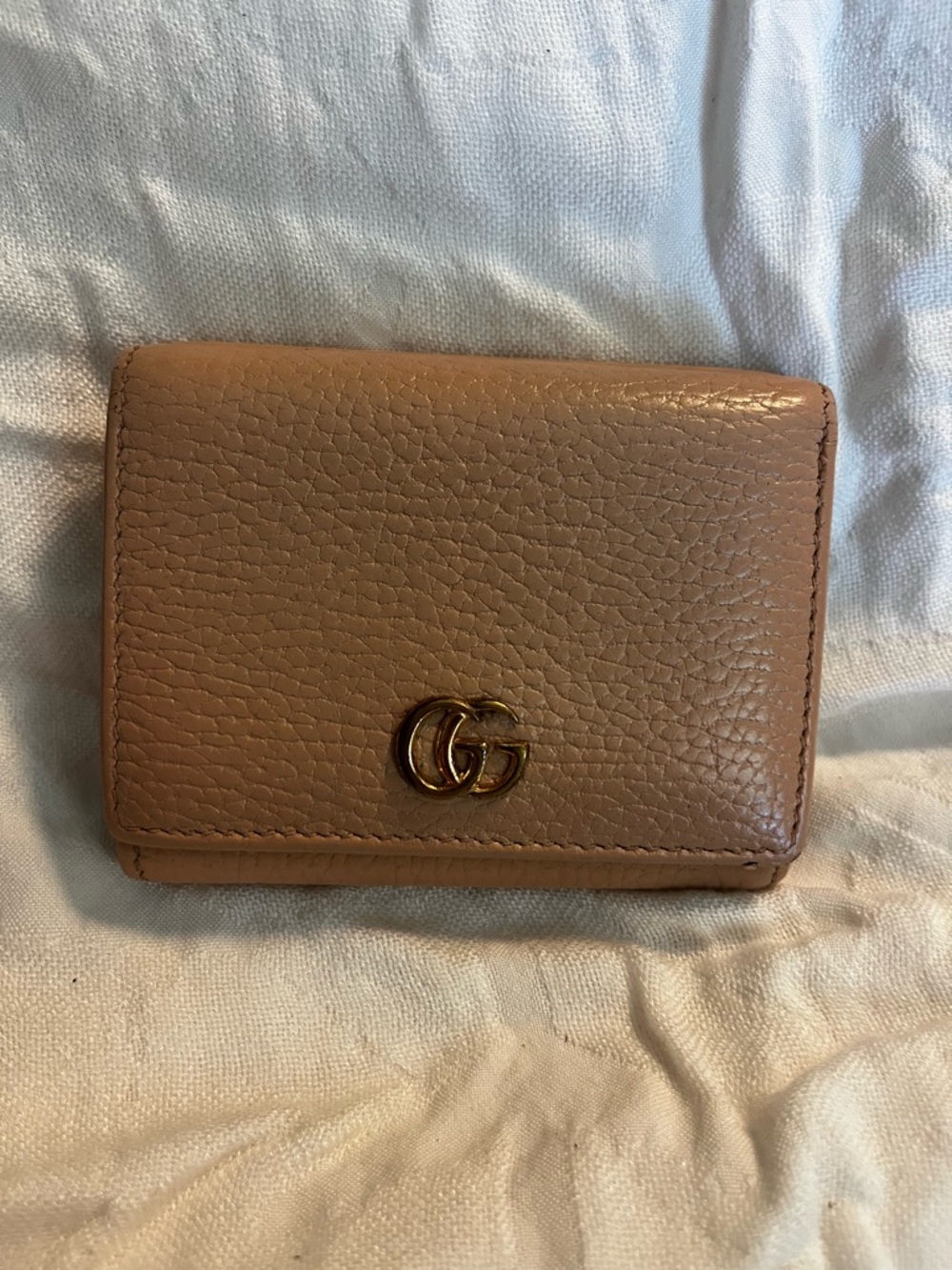 Gucci Tan Pebbled Leather Card Wallet with Gold GG Logo